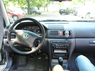Rekordní nájezd Škoda Octavia interiér