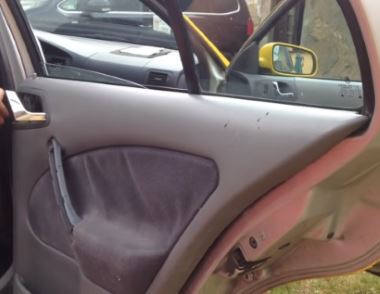 Sundání zadního tapecu dveří Škoda Octavia